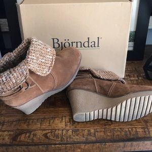 Björndal suede booties size 8